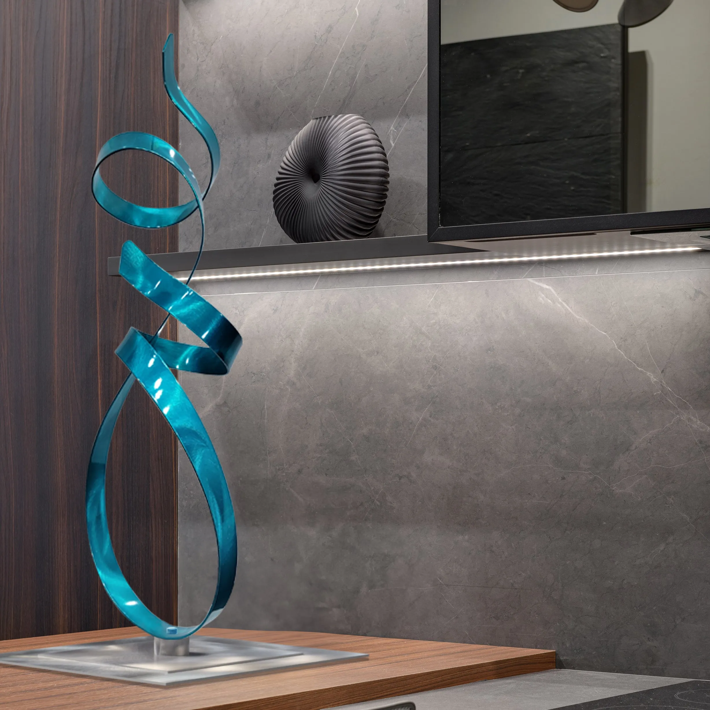 Aqua Allure Accent