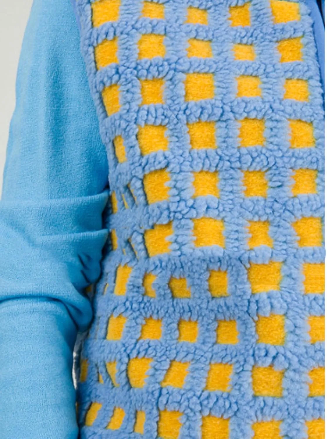 CHARTOU Cropped Checkered Fleece Vest Women Stand Collar Sleeveless Sherpa Jacket Fuzzy Zip Up Coat Fall
