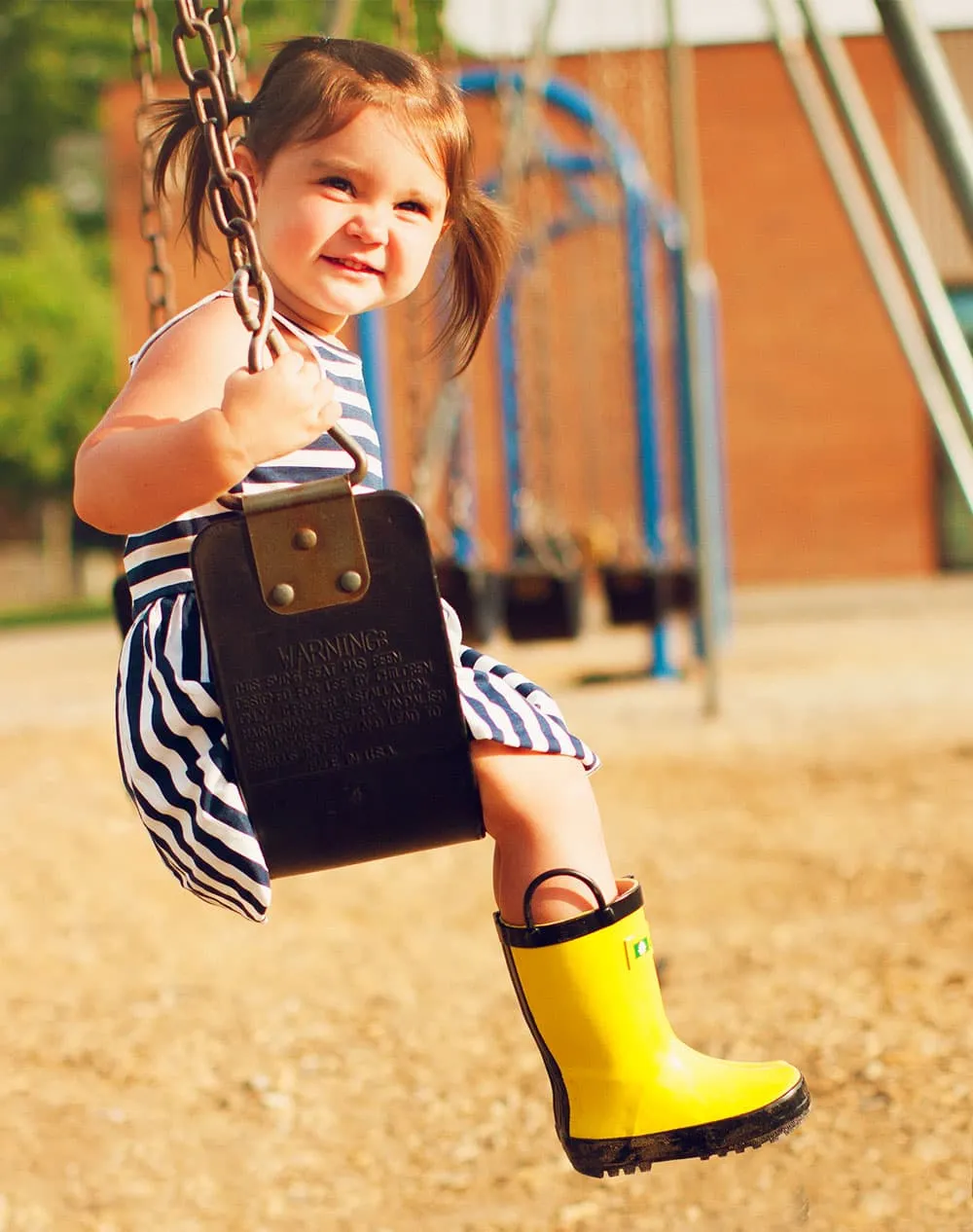 CHILDREN’S RUBBER RAIN BOOTS, YELLOW & BLACK