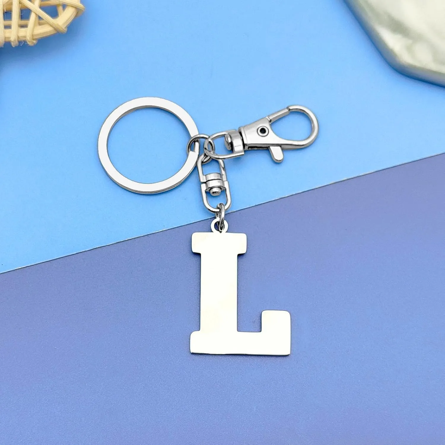 DlaeKua Keychain with A-Z Single Letter Alphabet Initial Key Chain for Women Girls Stainless Steel Key Ring for Purse Handbag
