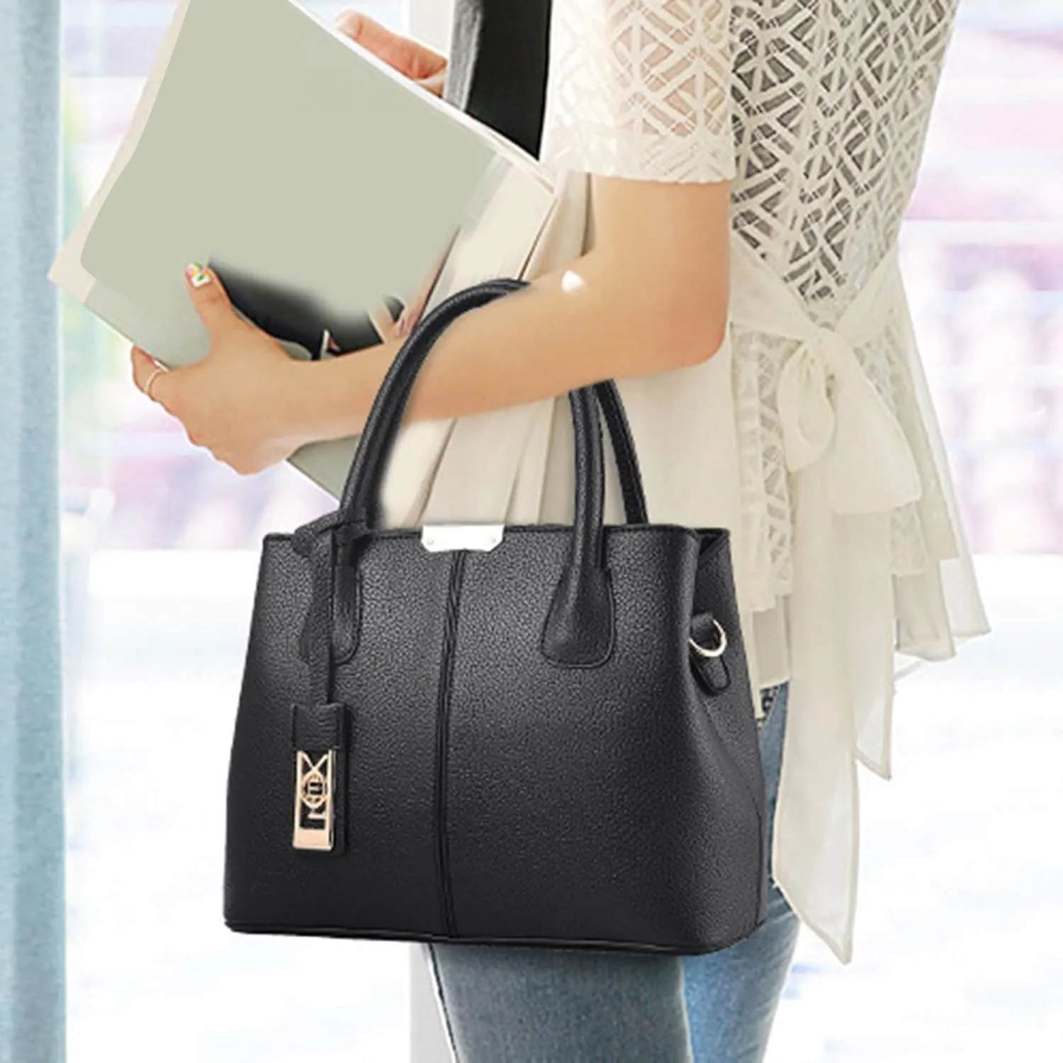 Multi Pocket Shoulder Bags for Woman Crossbody Purses and Handbags Lightweight Pocketbook Travel Bag with Zipper(Black)