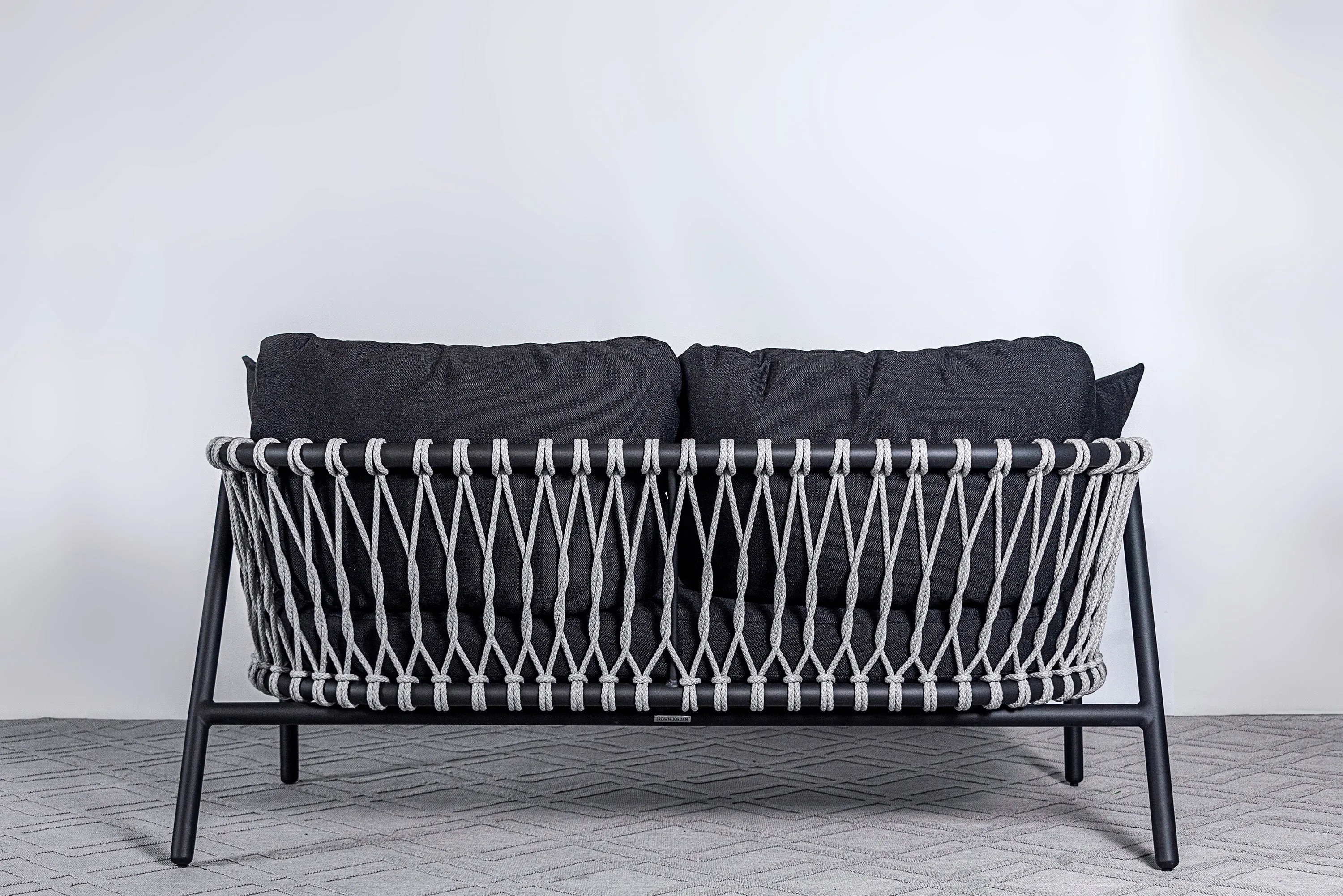 Oscar Loveseat