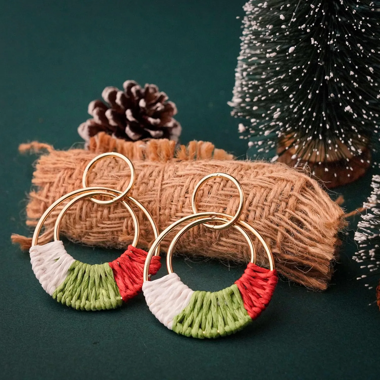 Raffia Hoop Earrings for Women Fun Boho Summer Beach Earrings Lightweight Handmade Straw Wicker Rattan Dangle Earrings Statement Geometric Round Drop Earrings