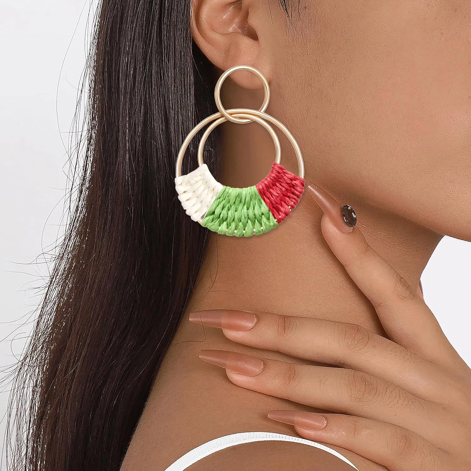 Raffia Hoop Earrings for Women Fun Boho Summer Beach Earrings Lightweight Handmade Straw Wicker Rattan Dangle Earrings Statement Geometric Round Drop Earrings