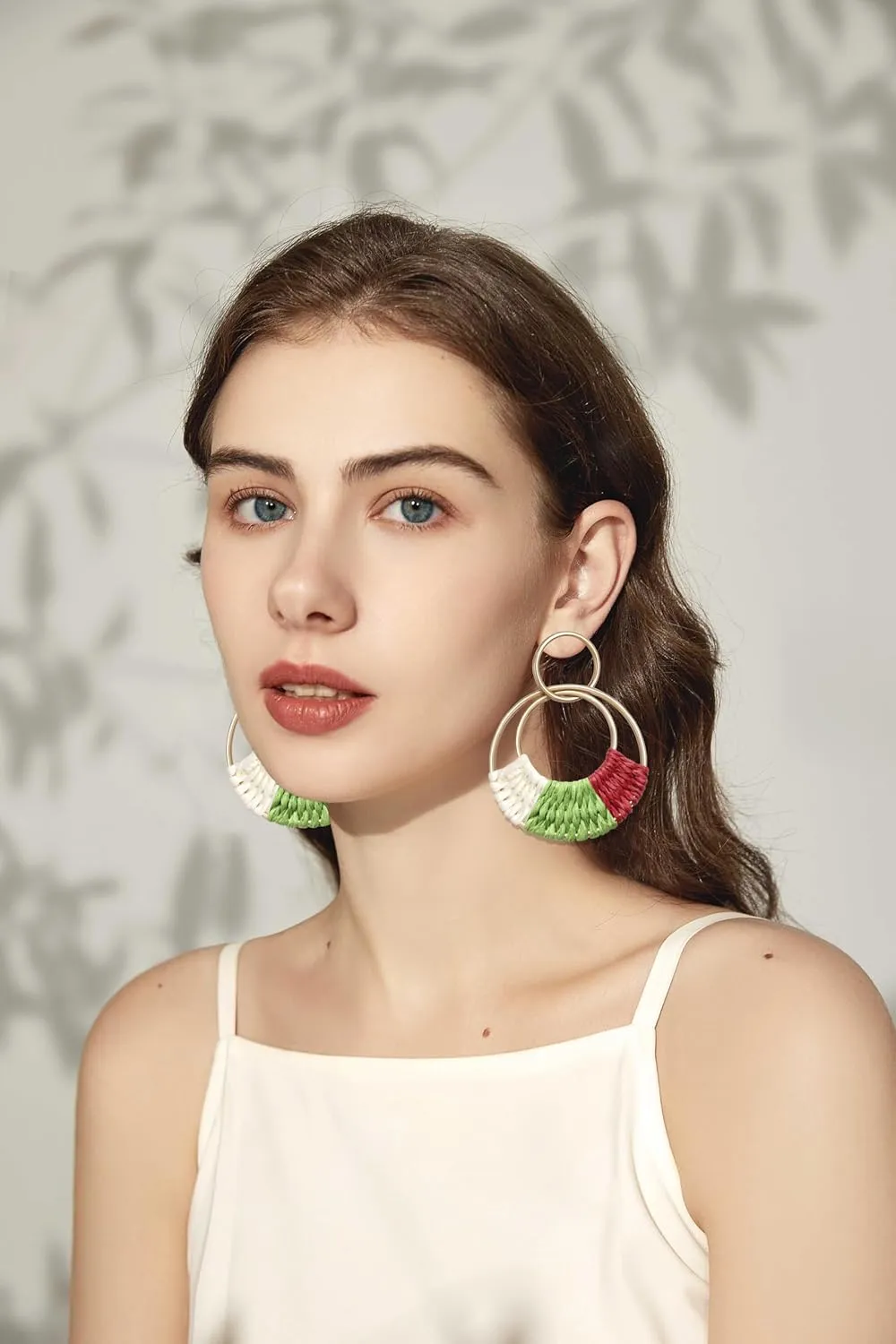 Raffia Hoop Earrings for Women Fun Boho Summer Beach Earrings Lightweight Handmade Straw Wicker Rattan Dangle Earrings Statement Geometric Round Drop Earrings