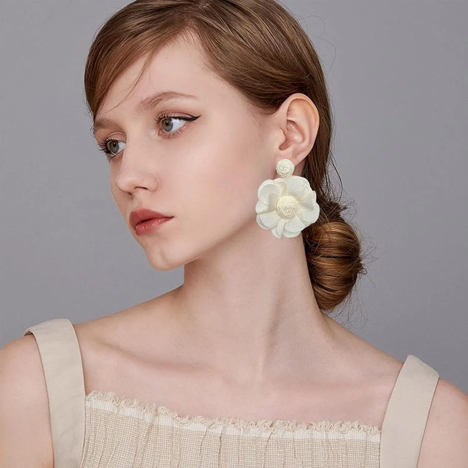 Rattan Flower Drop Earrings Raffia Dangle Boho Statement Earrings for Women
