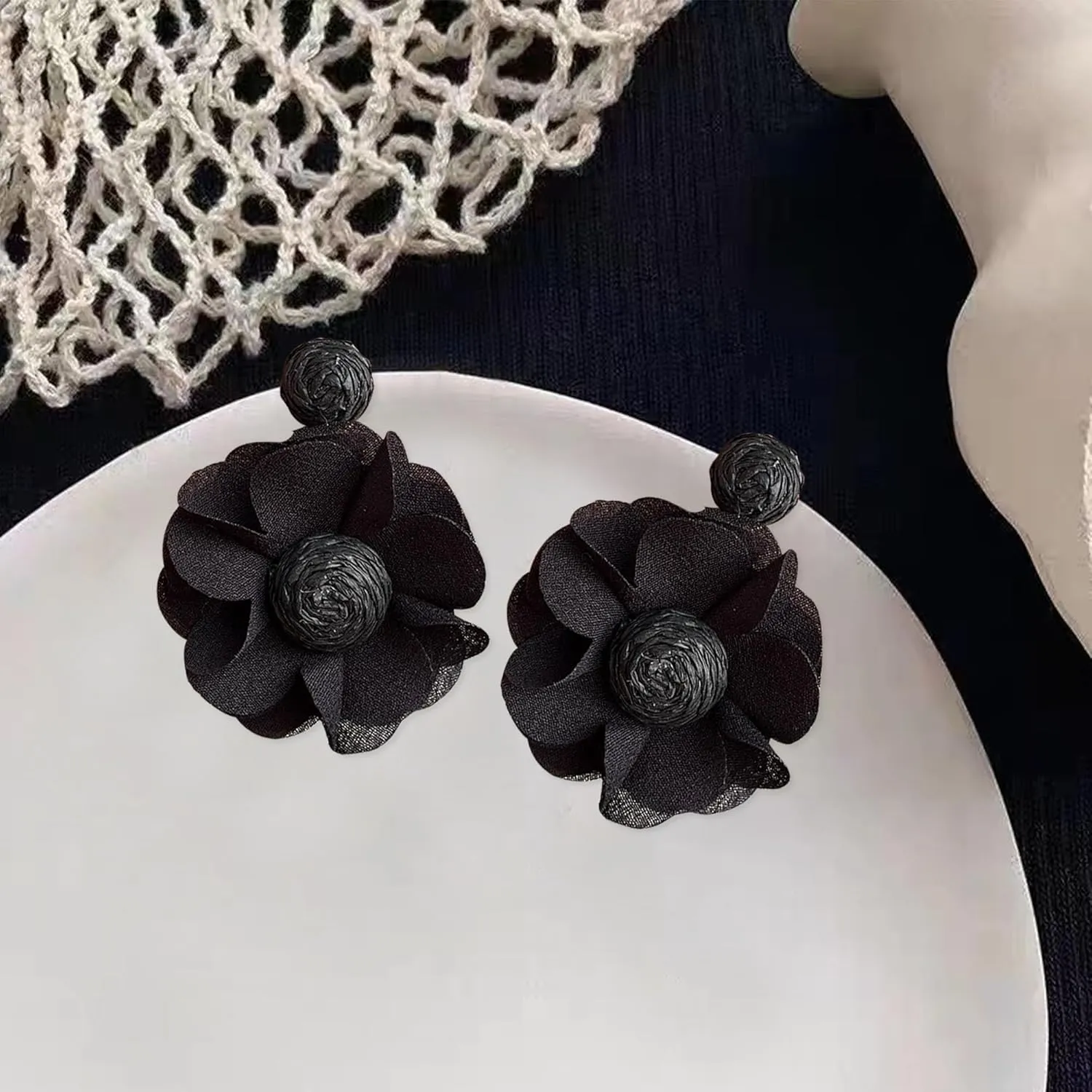 Rattan Flower Drop Earrings Raffia Dangle Boho Statement Earrings for Women