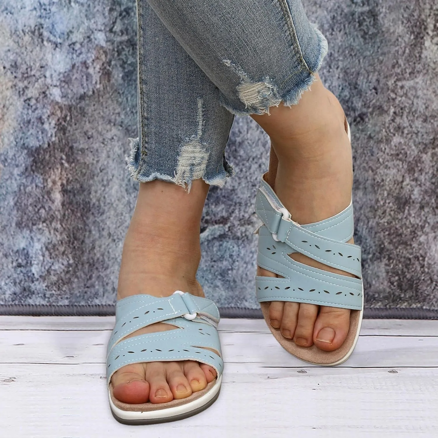 Sandals For Womens Rhinestones Jelly Slippers Shower Sandals Casual Outdoor Beach Flip-Flop Non-Slip Flats Water Shoes