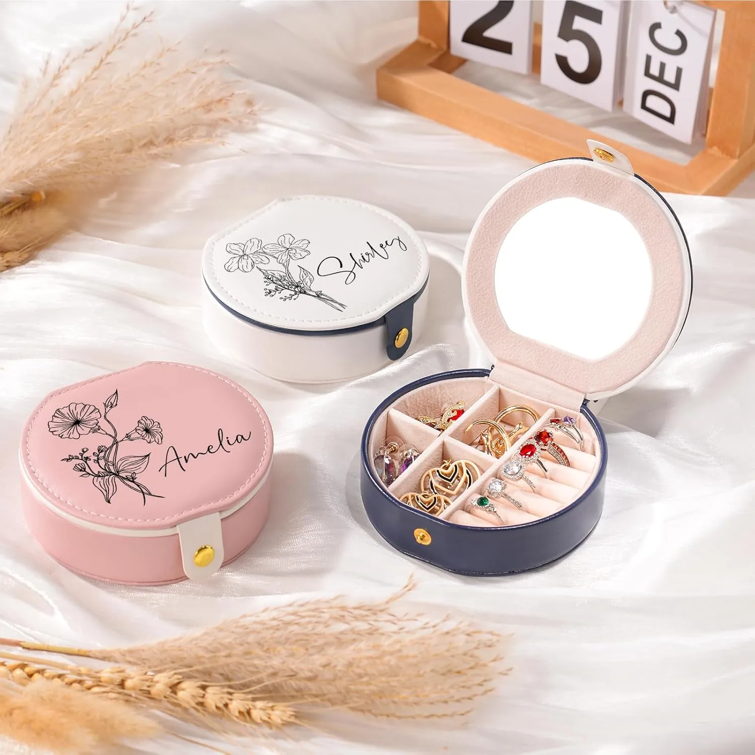 Travel Jewelry Box with Mirror, Personalized Jewelry Box with Birth Flower and Name, Portable Small Travel Jewelry Case, Bridesmaid Gifts Birthday Gifts, Personalized Gifts for Women Girls