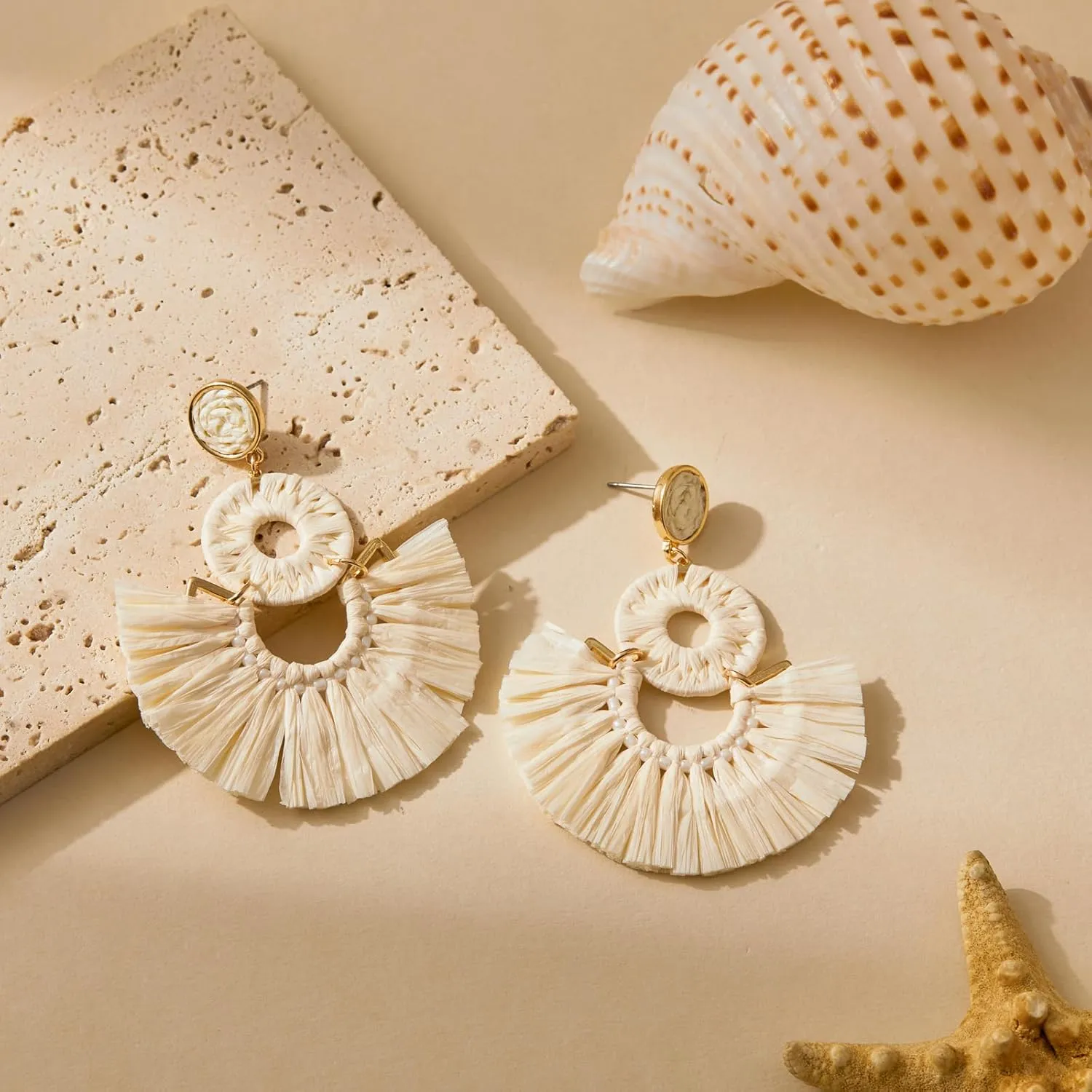 Viva Joya Large Boho Raffia Fan Tassel Drop Dangle Earrings for Women, Handmade Lightweight Woven Beach Statement Jewelry