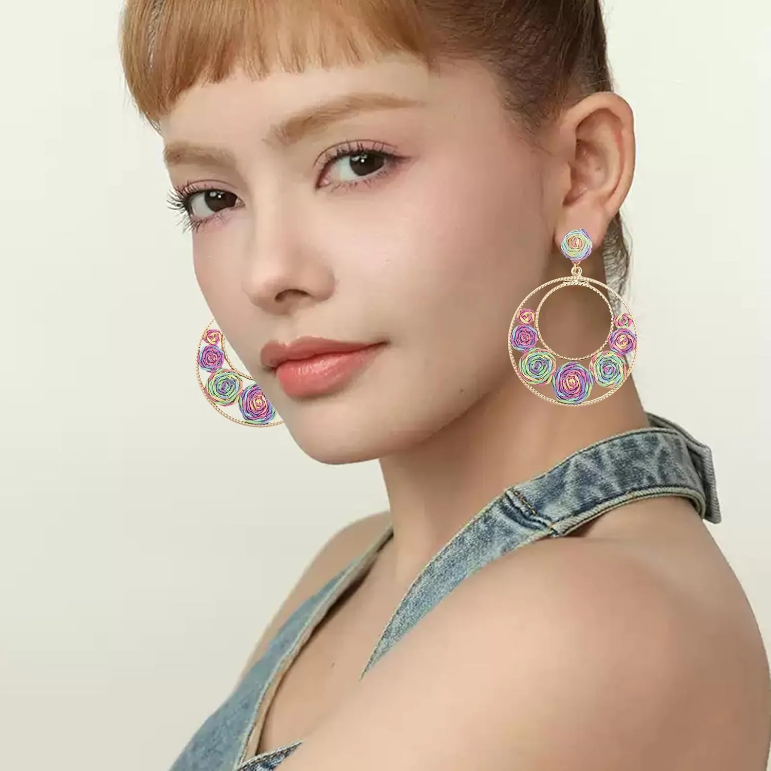Womens Raffia Flower Hoop Dangle Earrings Bohemian Round Chic Wave Straw Rattan Drop Earrings Unique Summer Beach Fashion Jewelry Statement Earrings for Women Party Daily Wear