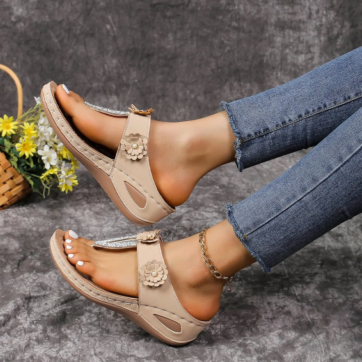 Womens Rhinestones Flip Flops Comfortable Arch Support Beach Sandal Low Wedge Thong Sandals Walking Non-Slip Slides