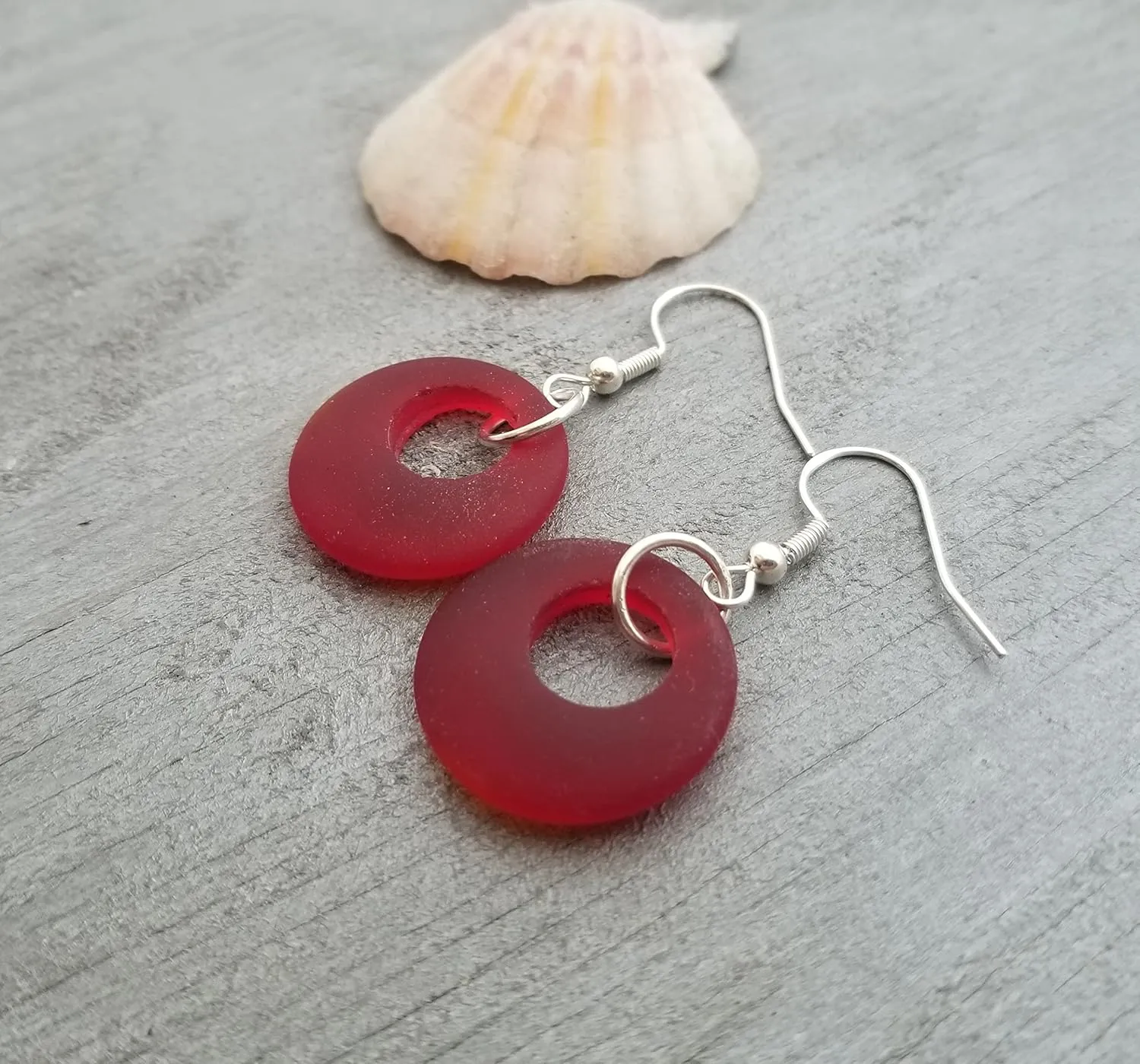 Yinahawaii Sea Glass Earrings, Hawaiian Jewelry For Women Handmade Earrings, Minimalist Circle Beach Jewelry, Sea Glass Jewelry Beach Earrings, Birthday Gift For Girls (July Birthstone - Ruby Red)